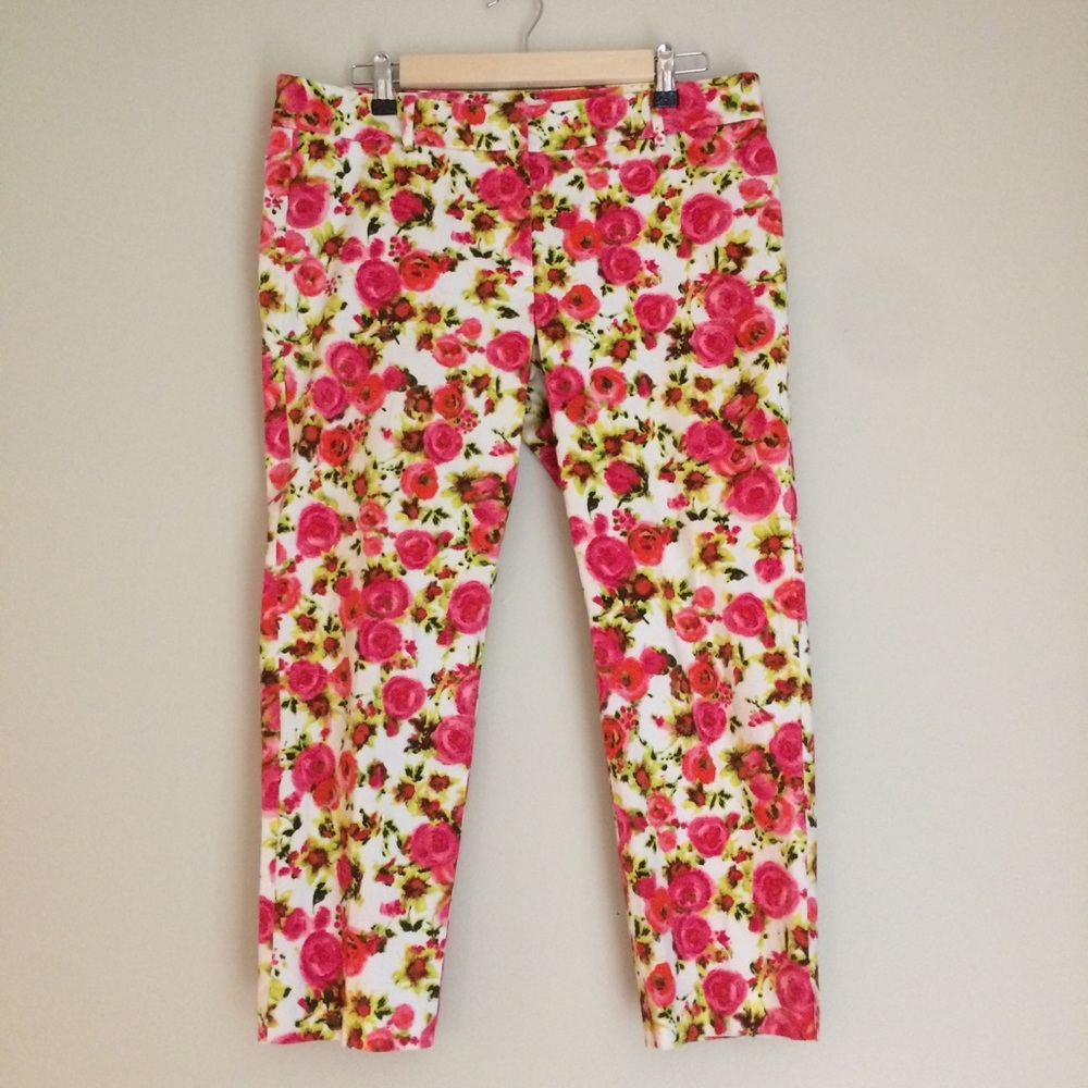 Ann Taylor Petites Pink Floral crop pants 12P
